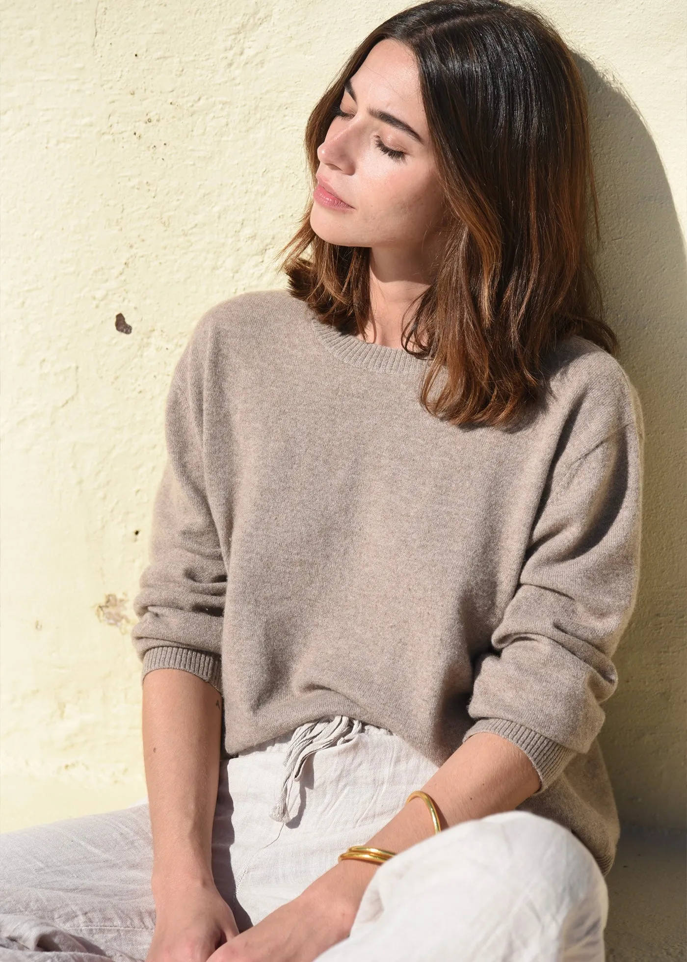 The Cashmere Cove Crew Neck - Rye